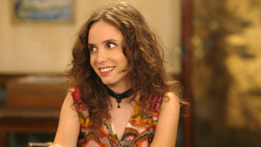 Ηλέκτρα: Ο ερχομός της Ναταλί στο νησί αλλάζει τις ισορροπίες στο σπίτι των Καρτάληδων