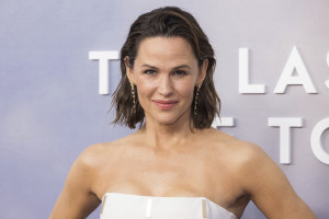 Η Jennifer Garner αποκαλύπτει το απλό της κόλπο για να κρύβει τις ρυτίδες χωρίς χειρουργείο