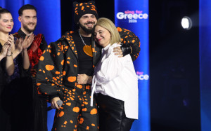 Akylas: Κλασική Ελληνίδα μάνα η κυρία Πολυξένη! Ήδη κοιτάει εισιτήρια για Βιέννη και αποκαλύπτει τι της έλεγε από μικρός