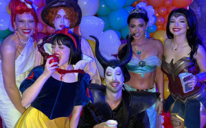 Κι όμως. Δυο celebrities πήγαν στο πάρτι του Fipster με ίδια στολή!