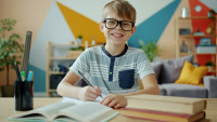 Τα πιο έξυπνα tips για να αγαπήσει το παιδί το διάβασμα