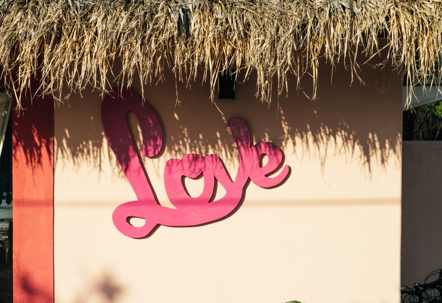 Ιούνιος: Ποια ζώδια θα ζήσουν (θετικές) ερωτικές εκπλήξεις στην αρχή του καλοκαιριού;