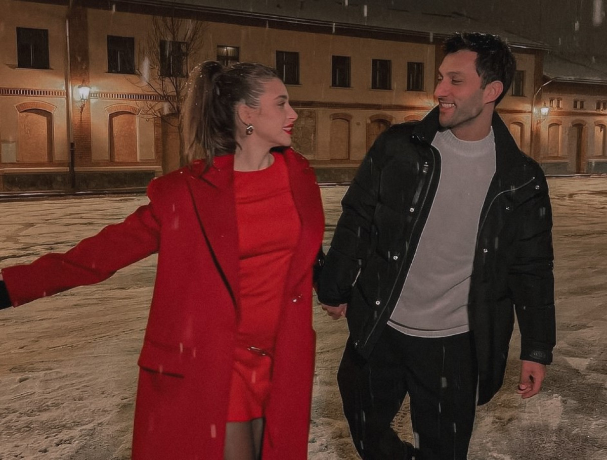 Χάσμα επικοινωνίας: Γιατί οι γυναίκες της Gen Z αποφεύγουν τις σοβαρές συζητήσεις στο πρώτο ραντεβού;