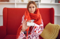 Τι είναι η «γρίπη της περιόδου» που επηρεάζει πολλές γυναίκες χωρίς να το γνωρίζουν;