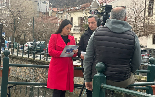 Όπου Υπάρχει Ελλάδα: Ο τραυματισμένος κύκνος, ο αγαπημένος τόπος του Αγγελόπουλου και οι βαλίτσες γεμάτες φιλέματα