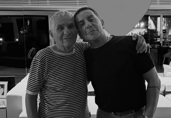 ΝΟΧ - Οικογένεια Μαροσούλη: Με ένα συγκινητικό λογοπαίγνιο αποχαιρέτησαν τον Γιώργο Μαζωνάκη