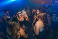 Fit και στο club: Τα είδη χορού που γυμνάζουν όντως