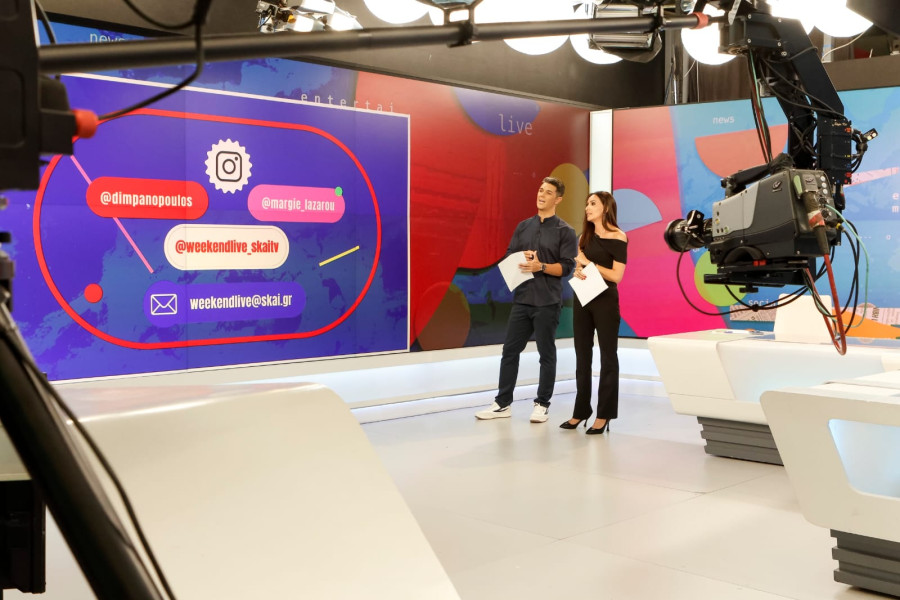 Weekend Live Αποκλειστικό: Μπήκαμε στο backstage της πρώτης τους εκπομπής