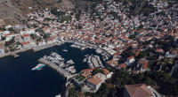 Όπου υπάρχει Ελλάδα: Η εβδομάδα κλείνει σε Σαλαμίνα, Ύδρα και Σπέτσες
