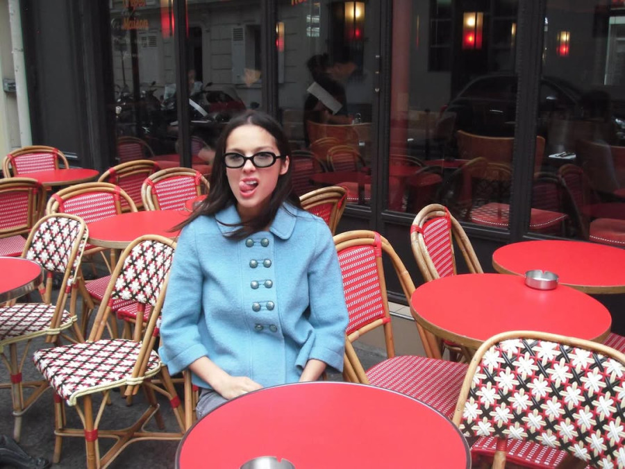 Styling: Θέλεις να «αγκαλιάσεις» τον cosy και ρομαντικό, φθινοπωρινό εαυτό σου; Κάν&#039; το όπως η Olivia Rodrigo