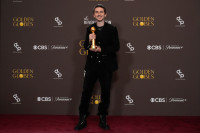 Golden Globes 2026: Με άδεια χέρια έφυγε ο Γιώργος Λάνθιμος, μεγάλοι νικητές ο Timothée Chalamet και η ταινία One Battle After Another