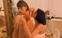 20 χρόνια φιλίας: Η Taylor Swift γιορτάζει τη Selena Gomez σε νέο βίντεο απο το γάμο της