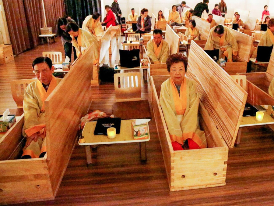 Fake Κηδείες: Η τάση που κάνει θραύση στην Κορέα και τα μυστικά πίσω από αυτήν