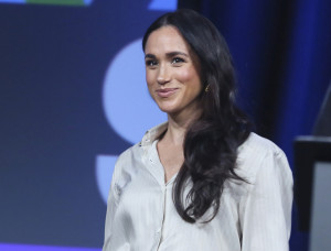 Η Meghan Markle μοιράστηκε σπάνια φωτογραφία με τον σκύλο της, Mama Mia, λίγο πριν την κυκλοφορία του &#039;As Ever&#039;