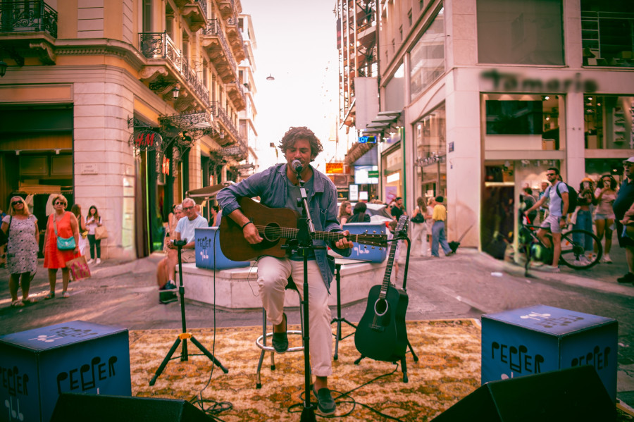 Ο Pepper 96.6 έφερε τον Jack Savoretti live στην Ερμού!