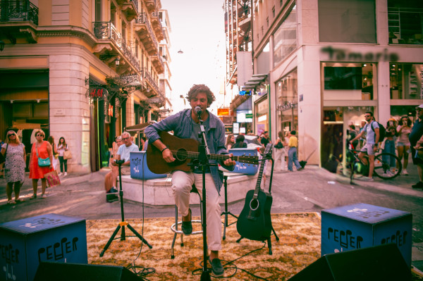 Ο Pepper 96.6 έφερε τον Jack Savoretti live στην Ερμού!