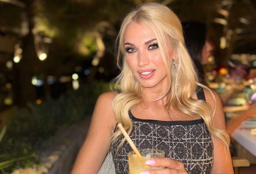 Κωνσταντίνα Σπυροπούλου: Έτσι νιώθει όσο τα παιδιά της είναι στο σχολείο (το λες και διχασμό προσωπικότητας)