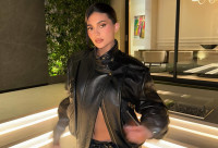 Kylie Jenner: Από το front row του Tom Ford στο πιο αποκαλυπτικό lingerie shoot