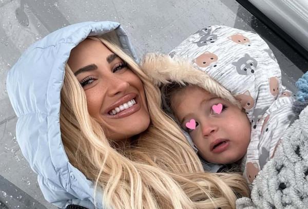 Τούνη: Οι followers της ανησύχησαν που έλειψε (πάλι) από το Instagram για 24 ώρες και εκείνη εξήγησε τι συμβαίνει με τον Πάρη