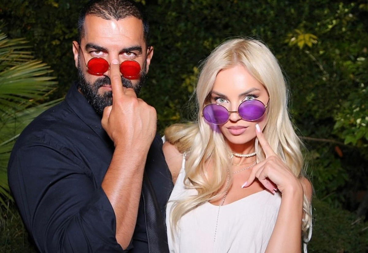 Τζούλια Νόβα: Η κόρη της «βαθμολογεί» με μία μόνο λέξη την επίσκεψή τους σε πλατεία του Παλέρμο. Έπος!