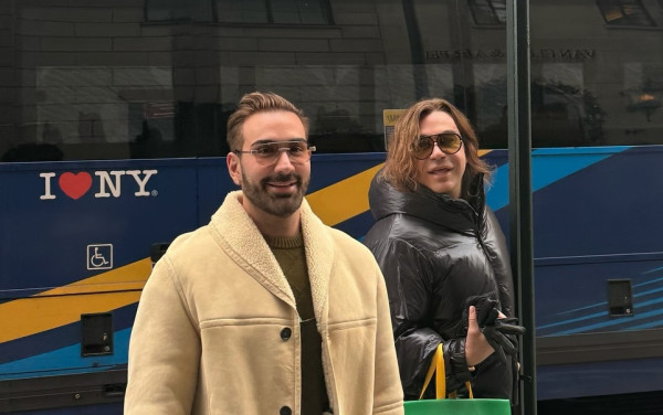 Νίκος Κοκλώνης- Τρύφωνας Σαμαράς: J2US (πρόβα;) στη χιονισμένη Νέα Υόρκη με το...Χιόνια στο καμπαναριό