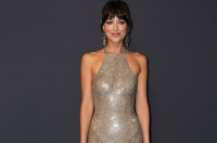 Dakota Johnson: Το μολύβι χειλιών που λατρεύει για φυσικό, αλλά juicy αποτέλεσμα