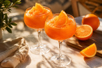 Frozen Spritz: Το viral cocktail που μπορείς να φτιάξεις πανεύκολα στο σπίτι