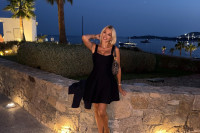 Κωνσταντίνα Σπυροπούλου: «Προσγειώθηκε» στη Μύκονο και μας έδωσε μια ιδέα του πώς περνούν οι πλούσιοι τις μέρες και τις νύχτες τους