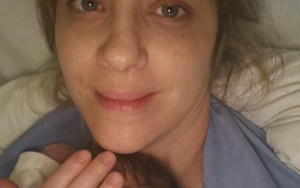 Αγοραστή Αρβανίτη: Στο σπίτι αγκαλιά με τον νεογέννητο γιο της