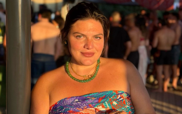 Δανάη Μπάρκα: Μάλλον ανήκει στους ελάχιστους ανθρώπους που αγαπούν ακόμη και τις Δευτέρες