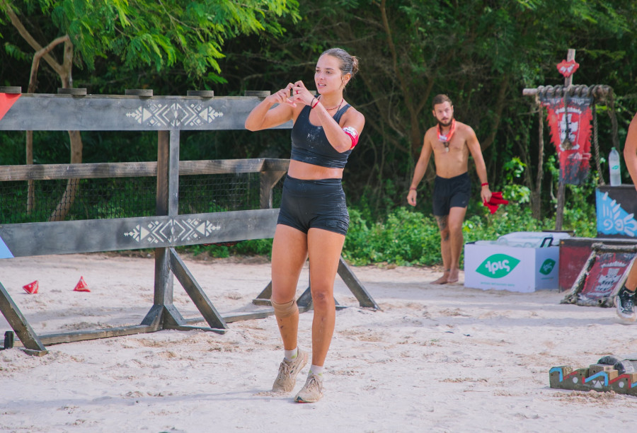 Survivor: Χαμός στους «Αθηναίους» και... ψίθυροι για φλερτ! Τι συμβαίνει με Μαντίσα και Benzy;