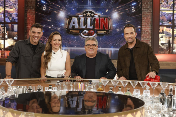 ALL IN: Η Ρένια Λουιζίδου αποκαλύπτει την ποδοσφαιρική της πλευρά και δύο ανερχόμενα αστέρια μπαίνουν στο πλατό