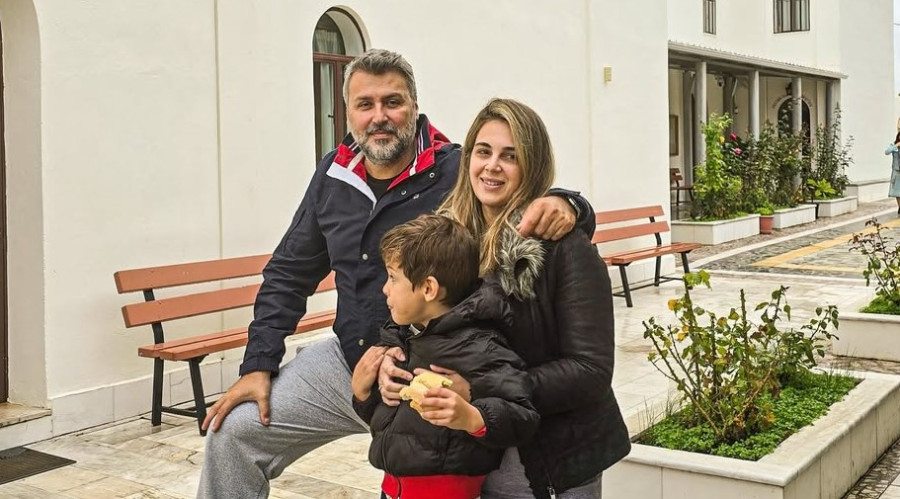 Γιάννης Καλλιάνος: Οι δύσκολες ώρες μετά την αποβολή της συζύγου του - «Κλαίει όλη μέρα εδώ και 10 ημέρες»