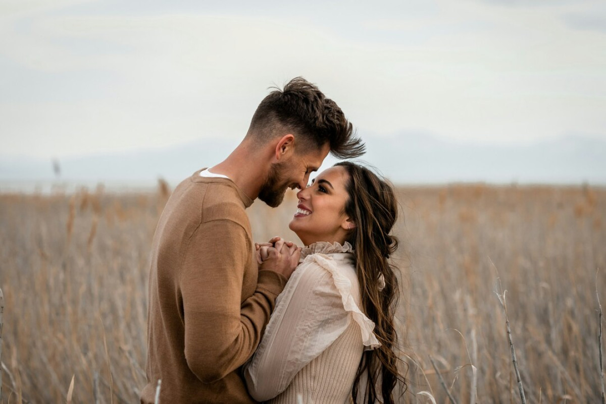 5 φράσεις που αποκαλύπτουν πως υπάρχει έλξη ανάμεσα σε δύο ανθρώπους