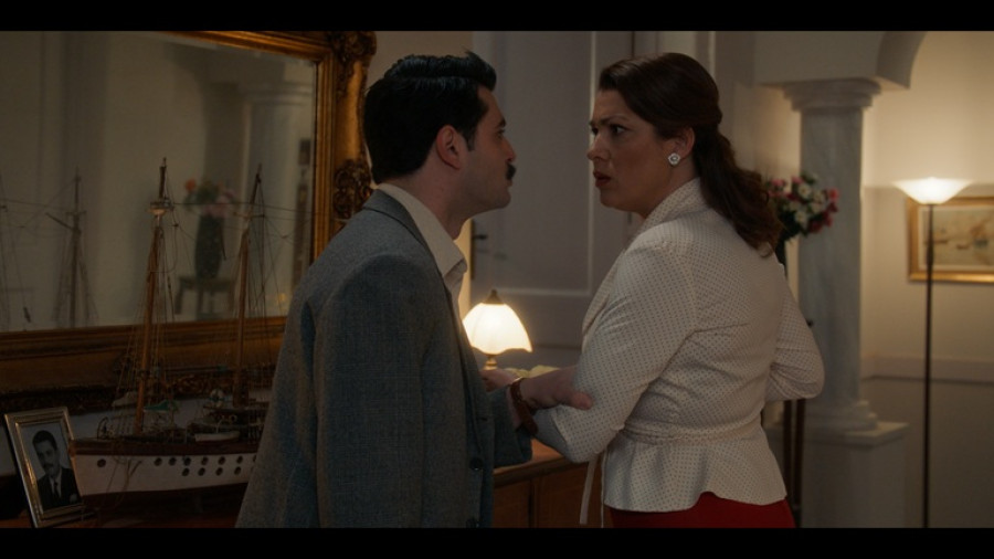 Porto Leone: Η Γρηγόρης συγκρούεται με τη μάνα του για την Αγγελική