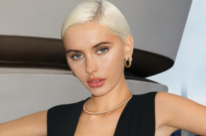 Τι είναι το «soufflé makeup», αυτή η χειμωνιάτικη τάση που είναι τόσο απαλή όσο τα βελούδινα πουλόβερ μας