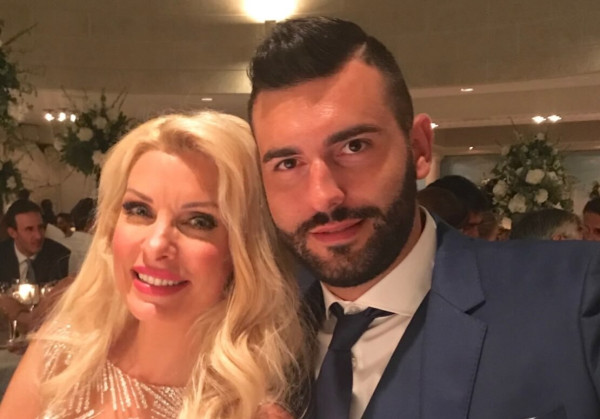 Ελένη Μενεγάκη: Ο Θοδωρής Μισόκαλος πάτησε τα 40 και εκείνη έβγαλε στη φόρα φωτογραφίες από τα πολύ παλιά