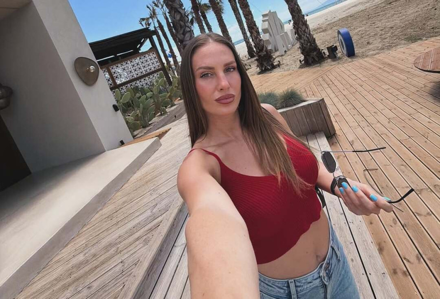 Κατερίνα Δαλάκα: Μέσα σε μία ώρα βρέθηκε από το εργοτάξιο… στην παραλία