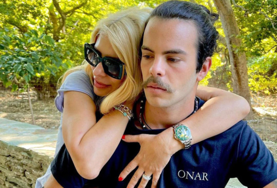 Άγγελος Λάτσιος: Έγινε φίνο φανταράκι και η Ελένη Μενεγάκη ζει τη δική της χαρμολύπη