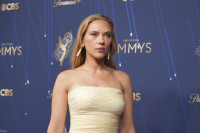Η Scarlett Johansson επαναφέρει το πιο iconic hair trend των 90s
