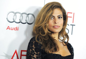 Η Έβα Μέντες αστειεύτηκε ότι ζηλεύει έναν μόνο συμπρωταγωνιστή του Ράιαν Γκόσλινγκ