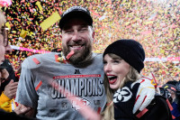 Taylor Swift - Travis Kelce: Η φημολογούμενη ημερομηνία και τοποθεσία του γάμου που τρέλανε το ίντερνετ