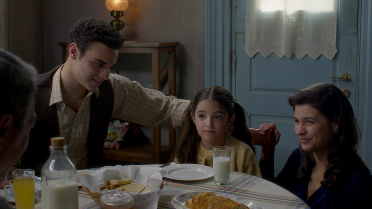 Άγιος Έρωτας: Η Πόπη κι ο Γιάννος στάφουν στη Στέρνα αναζητώντας την ευκαιρία να πάρουν πίσω την Ελευθερία