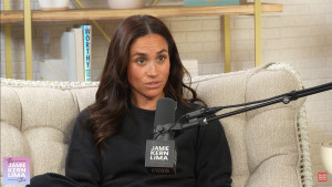 Meghan... Sussex: Η Δούκισσα έβγαλε το μακιγιάζ (για να κλάψει) και έδωσε συνέντευξη ως μαμά της διπλανής πόρτας. Έπεισε;