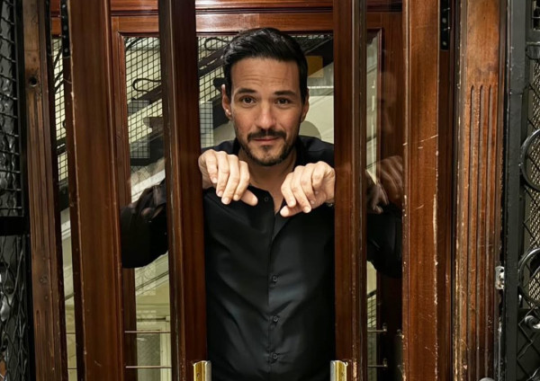 Κώστας Τσουρός: «Το &#039;χουμε» θα λέει τη νέα σεζόν στον ΣΚΑΪ - Το πρώτο τρέιλερ