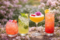 Τα cocktails που θα κάνουν το ποτήρι σου να μυρίζει... άνοιξη!
