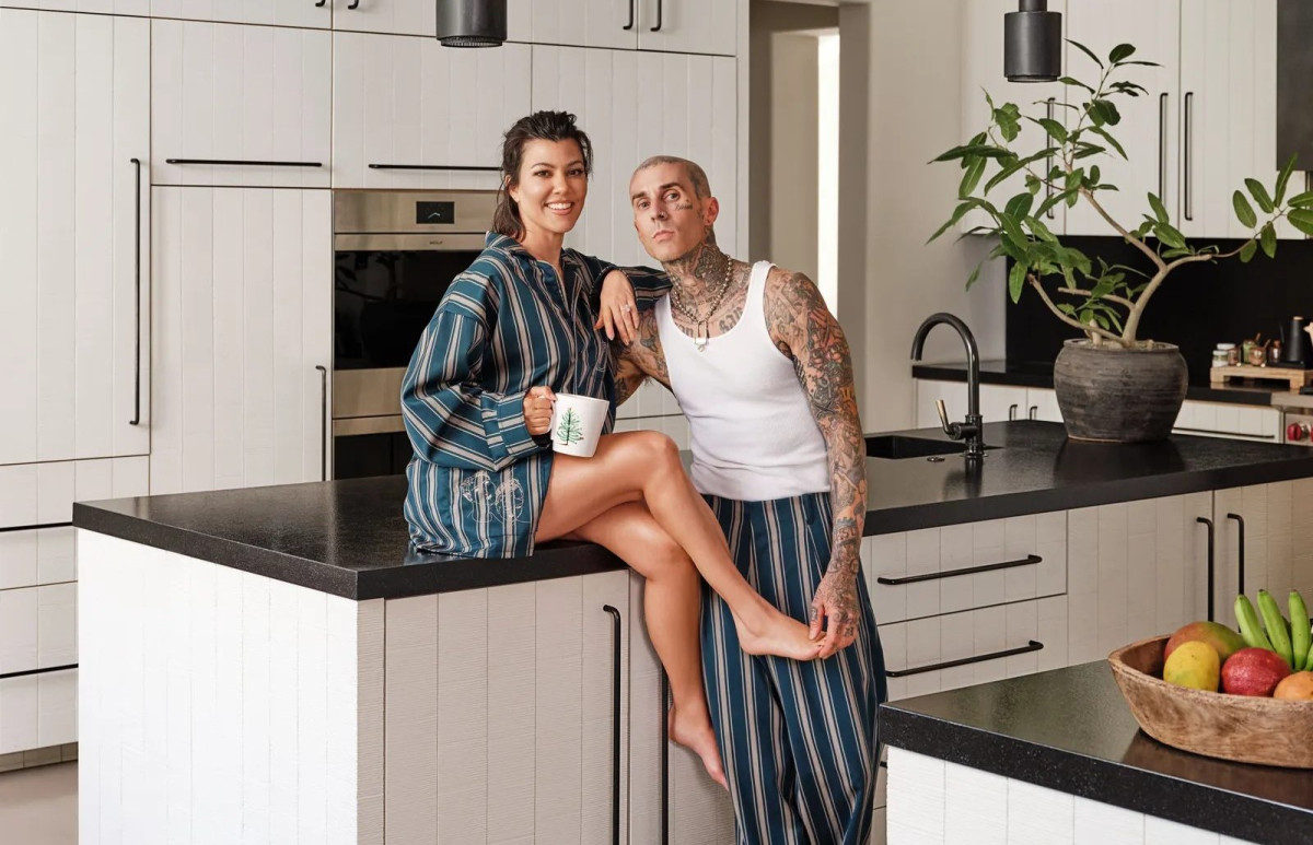 Travis Barker: Αυτή είναι η έπαυλη που ανακαίνισε καθ' υπόδειξη της πεθεράς του, Kris Jenner, για να ζήσει με την Κοurtney Kardashian