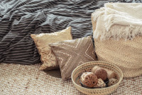 Το DIY project που χρειάζεσαι: Φτιάξε μαξιλάρια δαπέδου για cozy βραδιές στο σπίτι