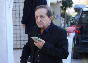 Σπύρος Μπιμπίλας: Σοκάρει με αφορμή το app «Είσαι νεκρός;» που έγινε viral στην Κίνα - «Τους βρήκα στο πάτωμα»