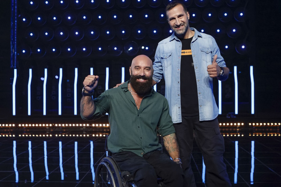 The Wall: Ο Ασημένιος Παραολυμπιονίκης Μάκης και ο φίλος του Γιάννης παίζουν για καλό σκοπό